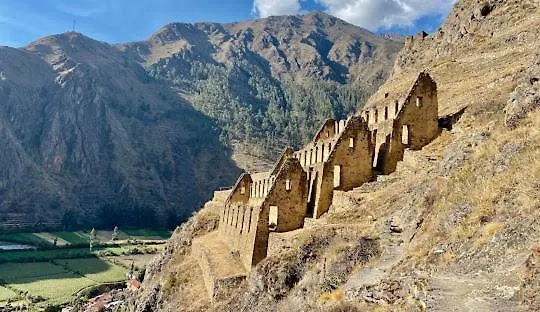 Qente Wings Ollantaytambo Cuzco