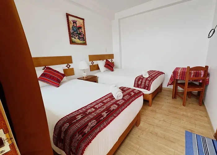 Qente Wings Ollantaytambo Hotel 2*